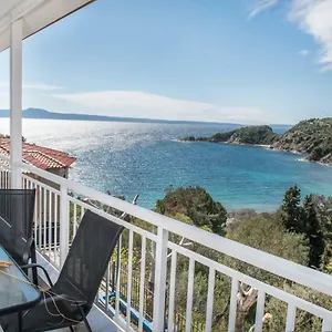 Demi Aparthotel